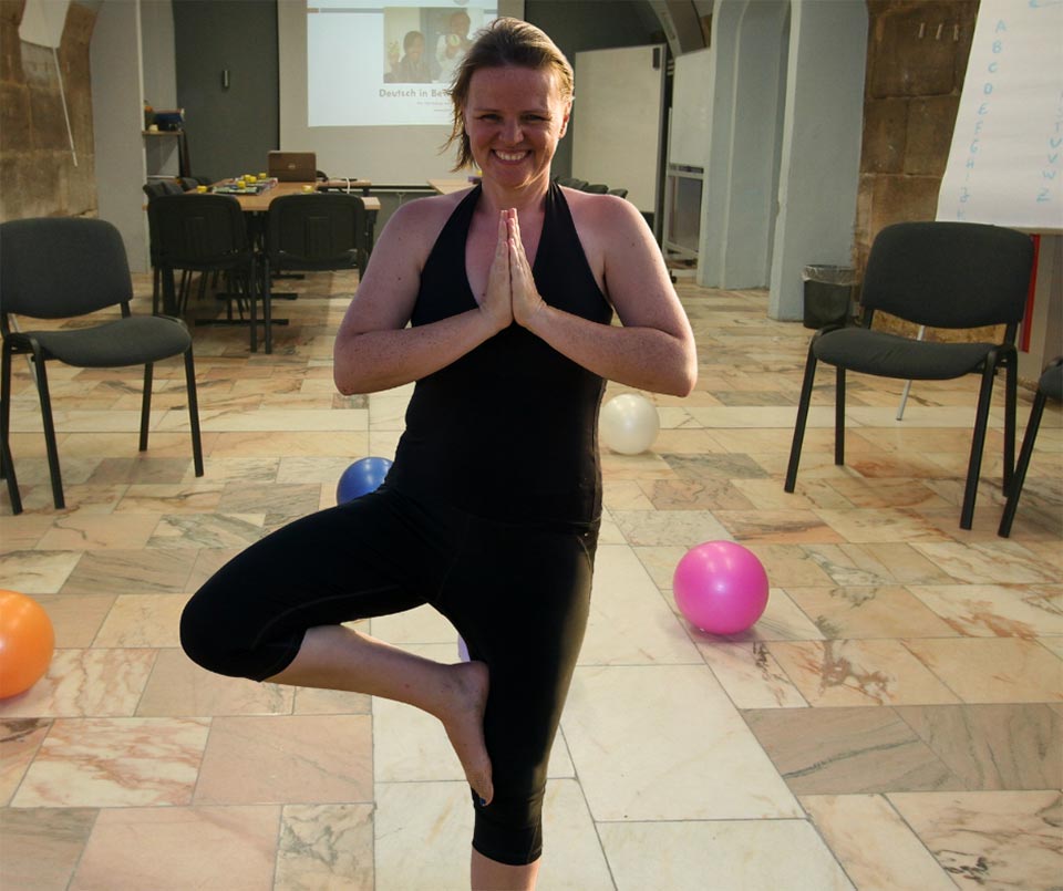 Claudia Böschel beim Yoga